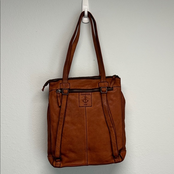 Harbour 2nd | Leather Tote/Backpack Bag in Cognac - Picture 3 of 9